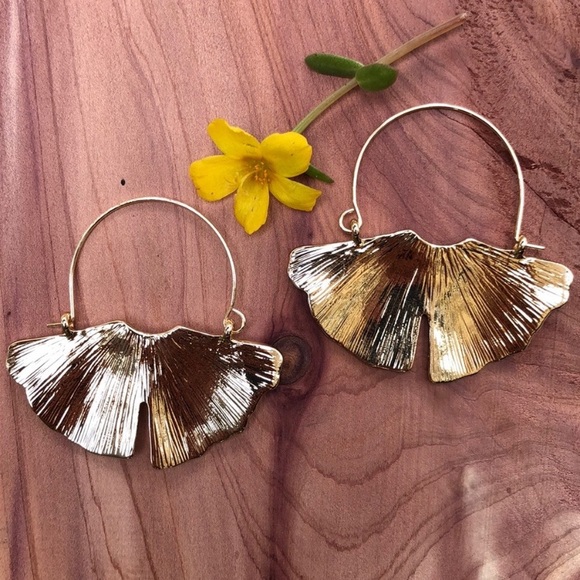 Anthropologie Jewelry - Gold Ginko Leaf Earrings